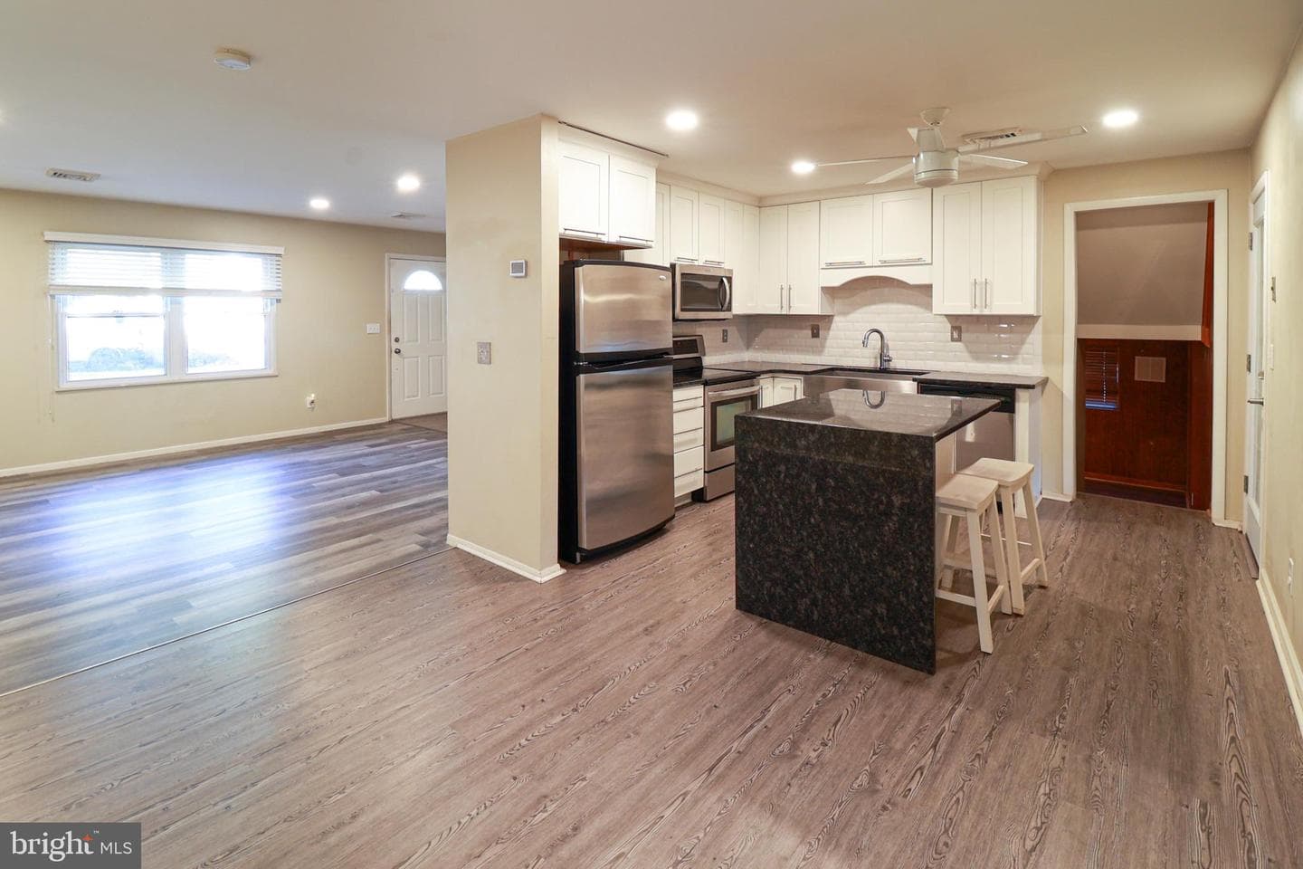 5553 Edsel Street photo 8