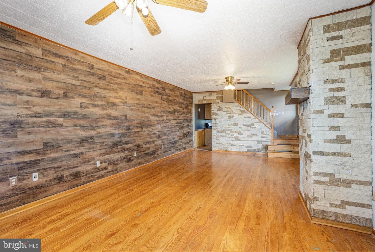 2813 Butler Street photo 10