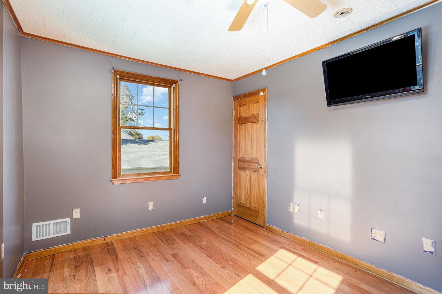 2813 Butler Street photo 15