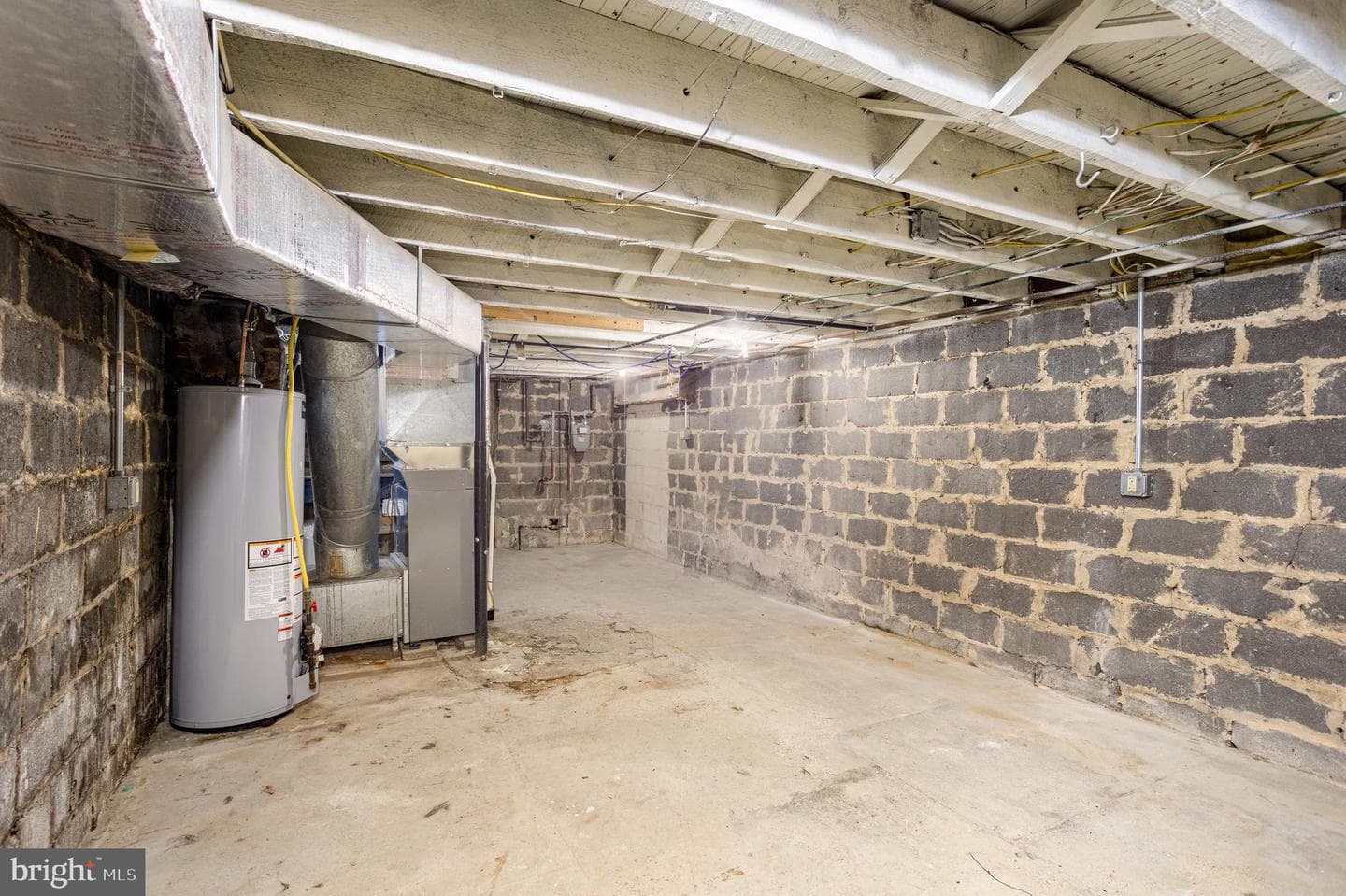 2813 Butler Street photo 23