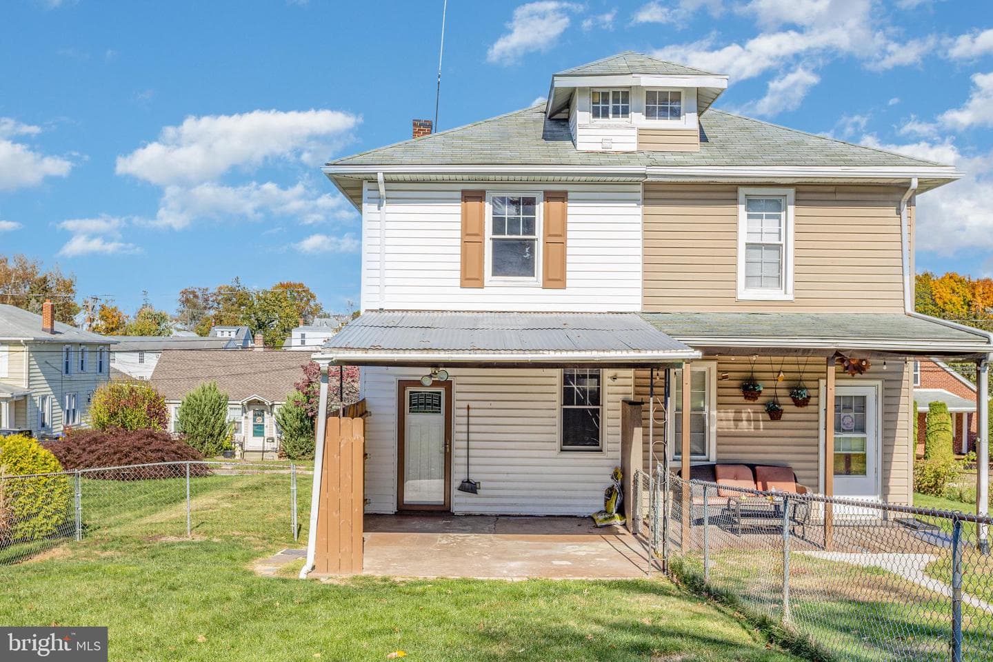 2813 Butler Street photo 32