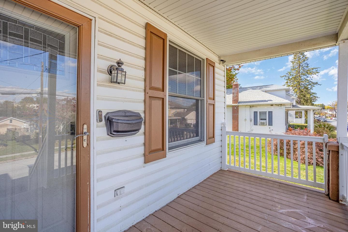 2813 Butler Street photo 6
