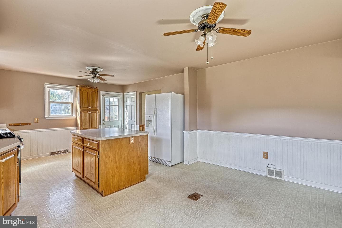 231 Denison Drive photo 7