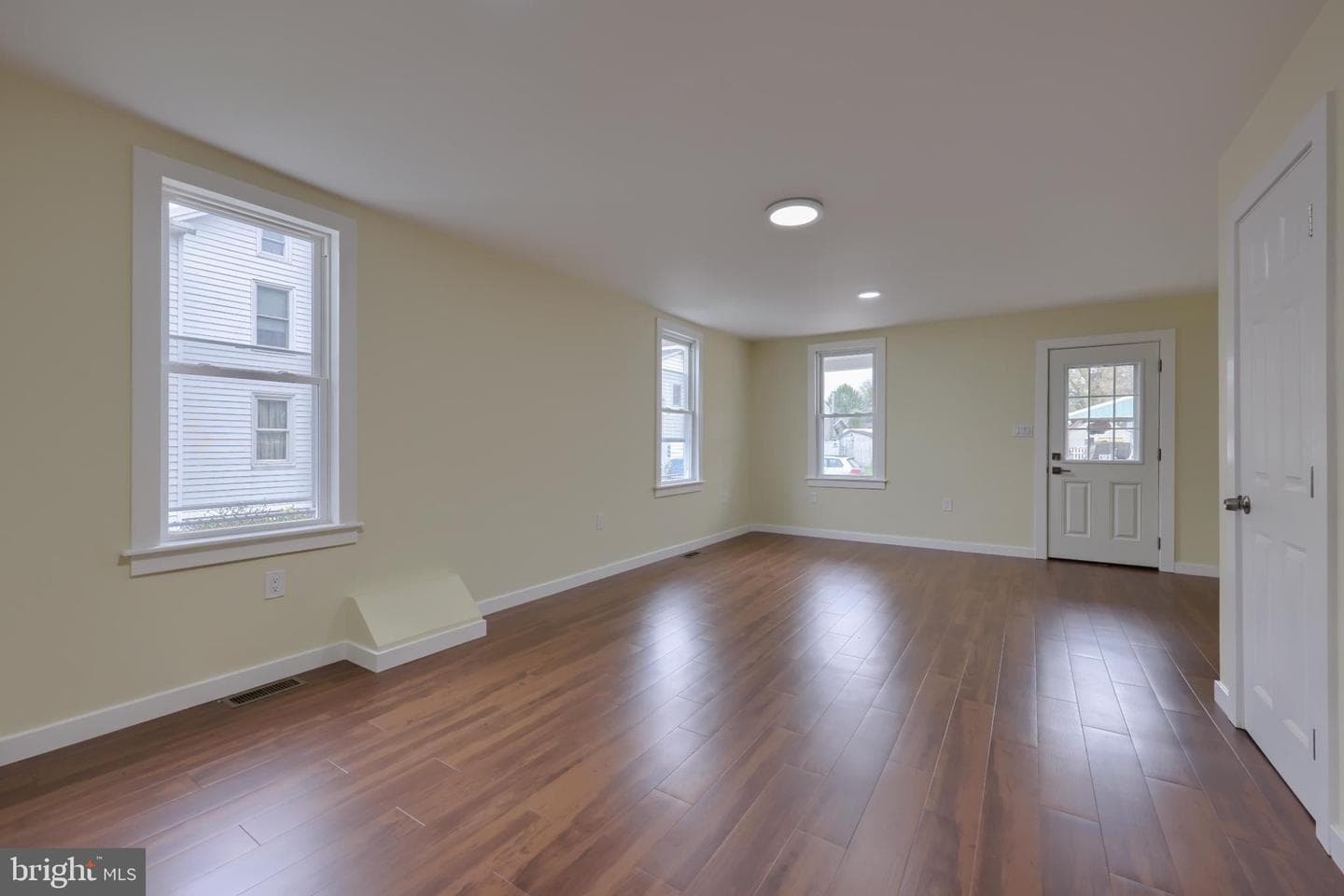 16 Juniata Street photo 6