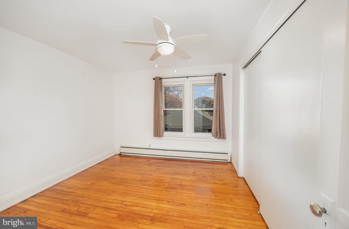 2447 Penn Street photo 13