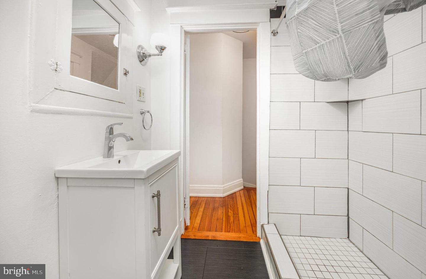 2447 Penn Street photo 15
