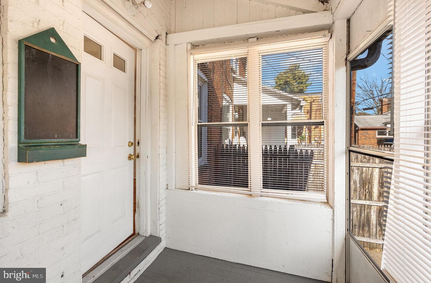 2447 Penn Street photo 20