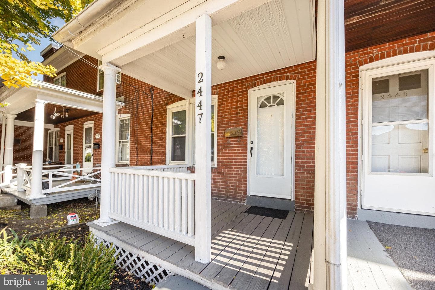 2447 Penn Street photo 25