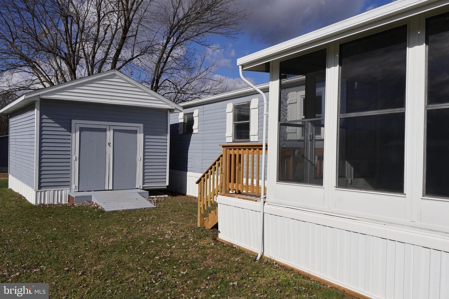 21 Rose Avenue photo 3