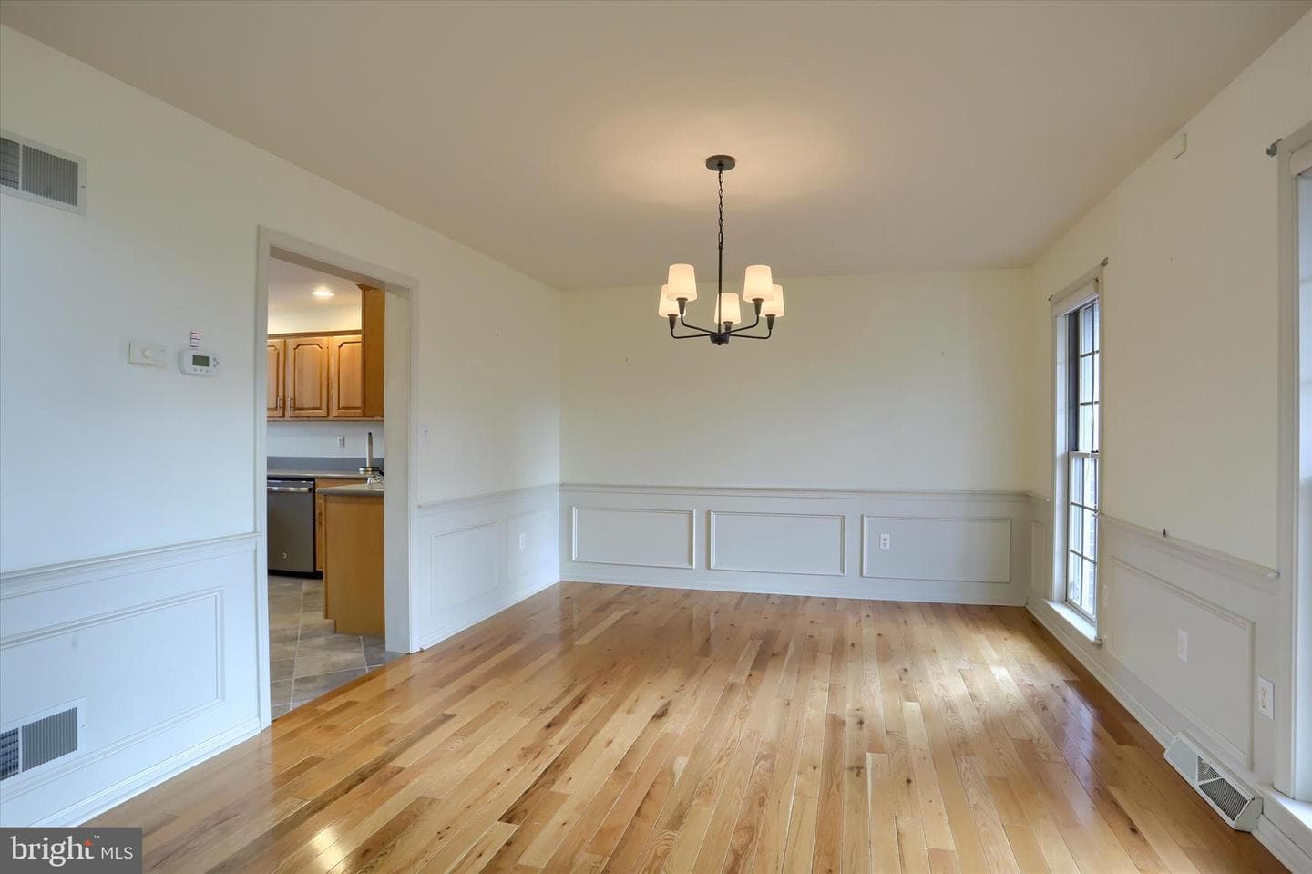 1195 Cherrington Lane photo 10