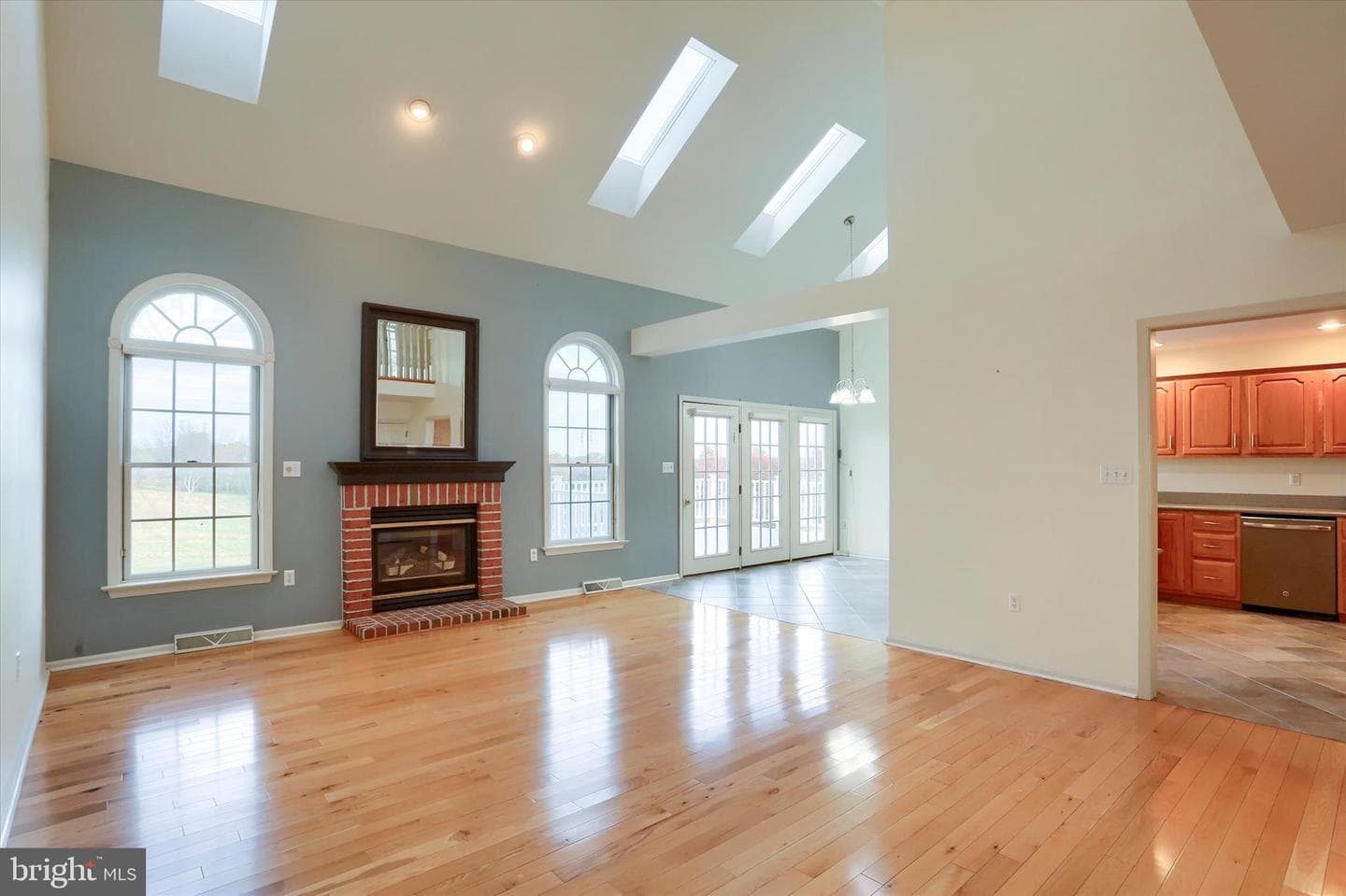 1195 Cherrington Lane photo 13