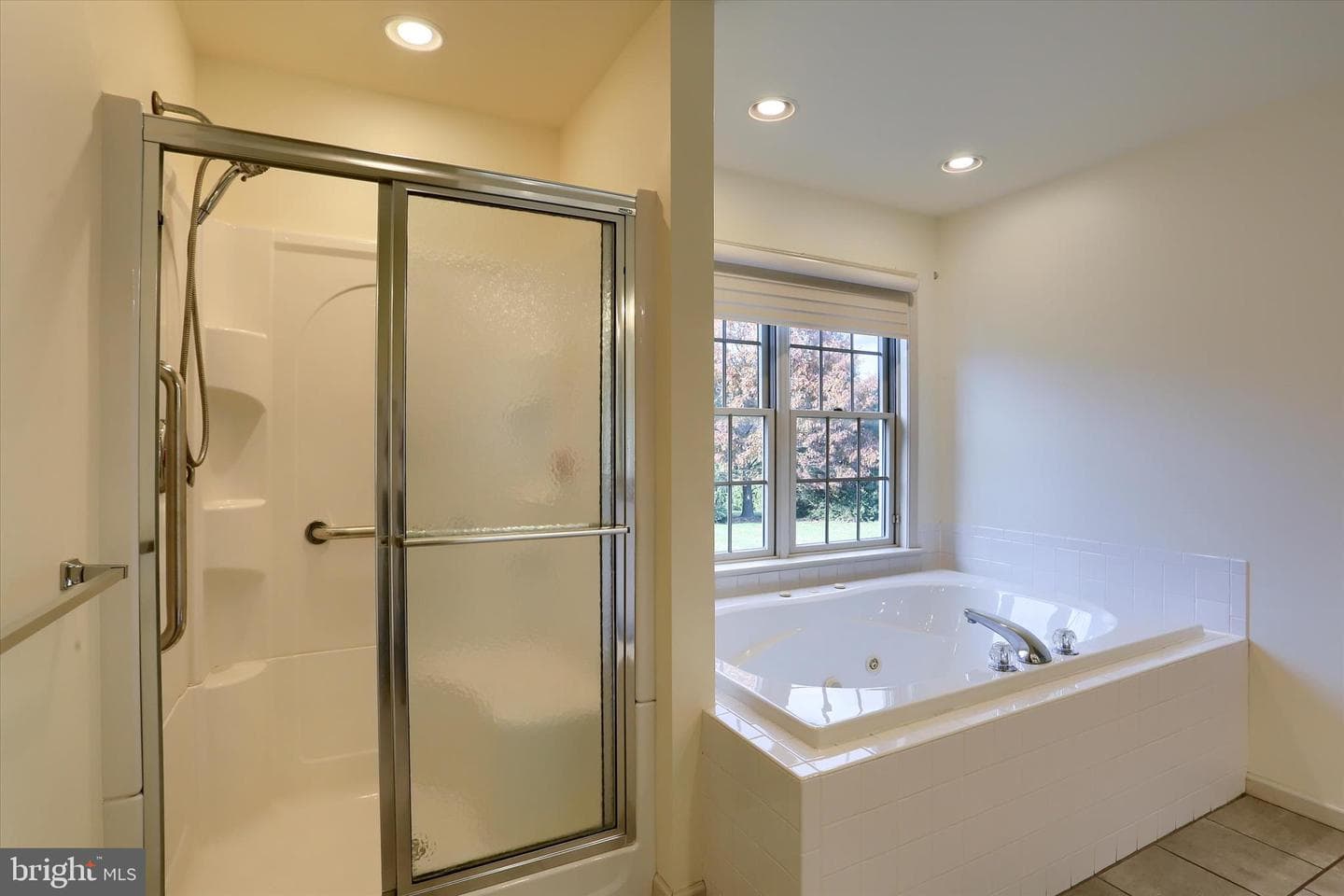 1195 Cherrington Lane photo 24