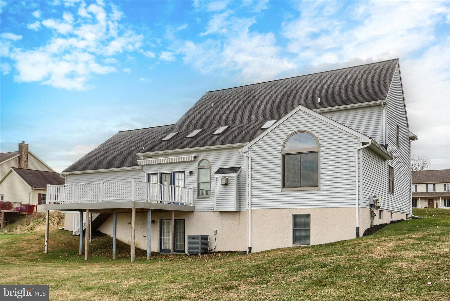 1195 Cherrington Lane photo 43