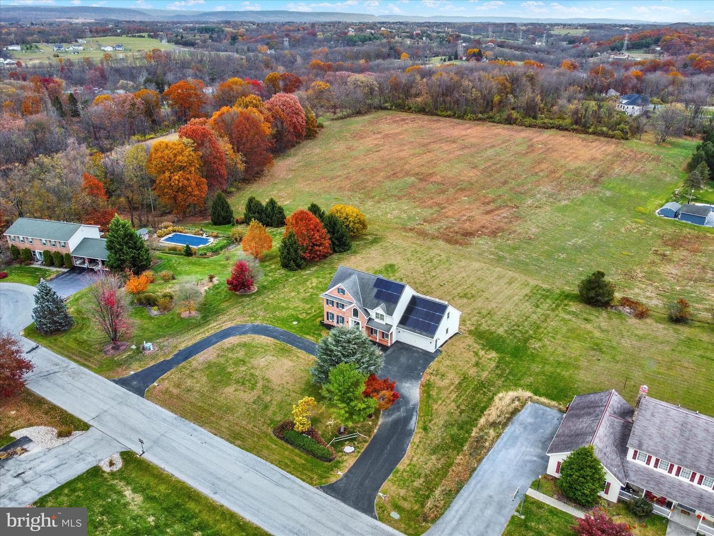1195 Cherrington Lane photo 48
