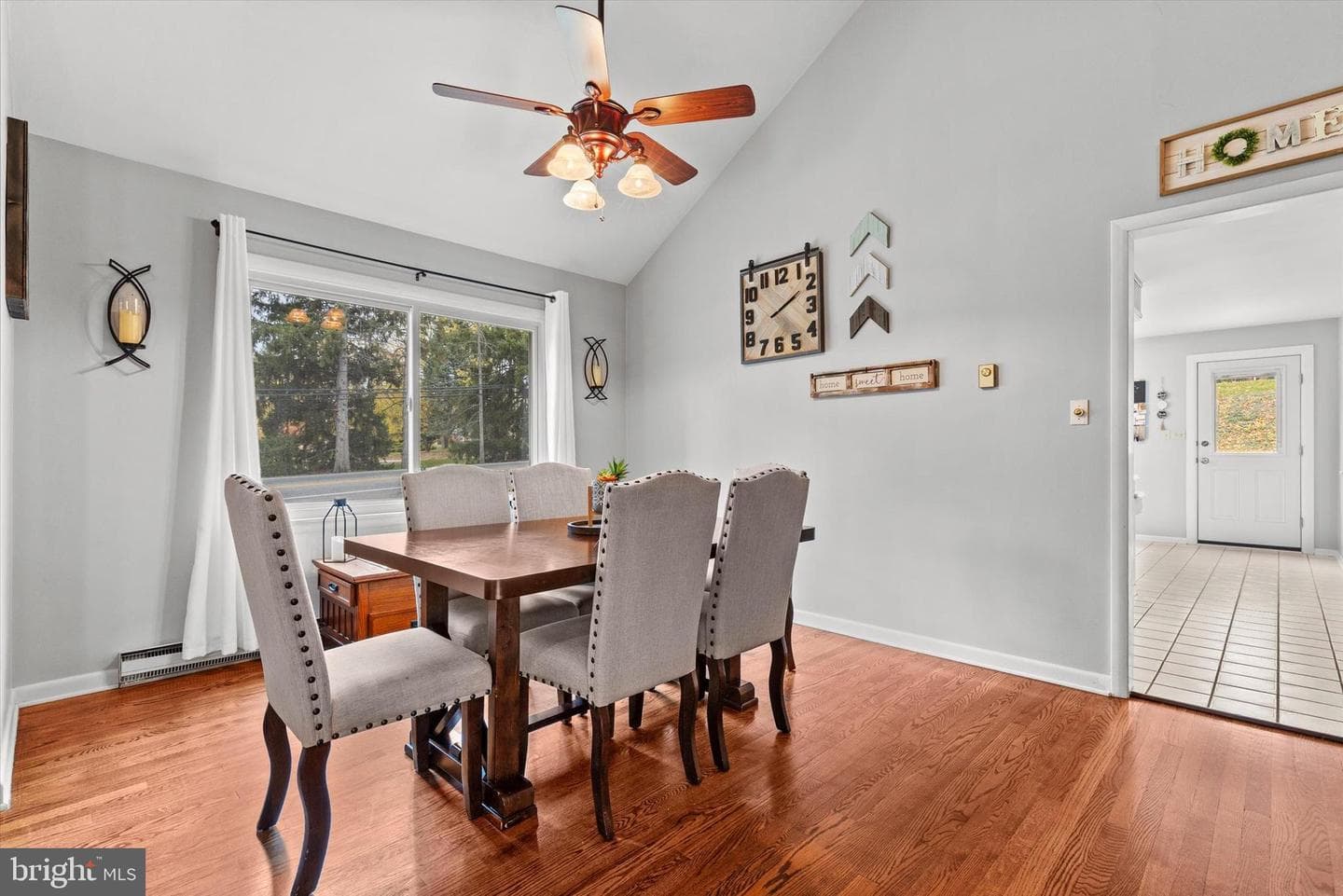 1605 Colonial Road photo 10