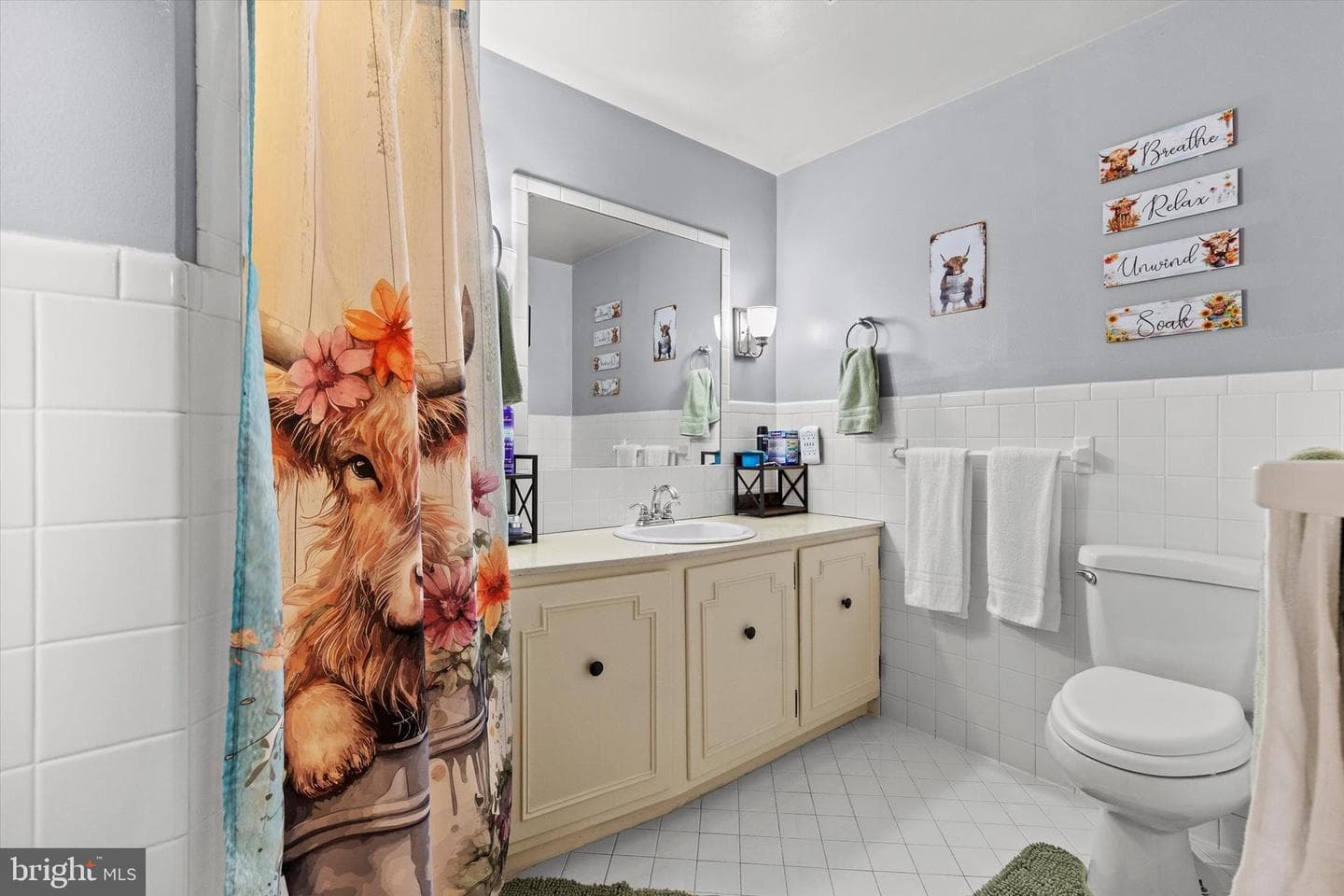 1605 Colonial Road photo 20