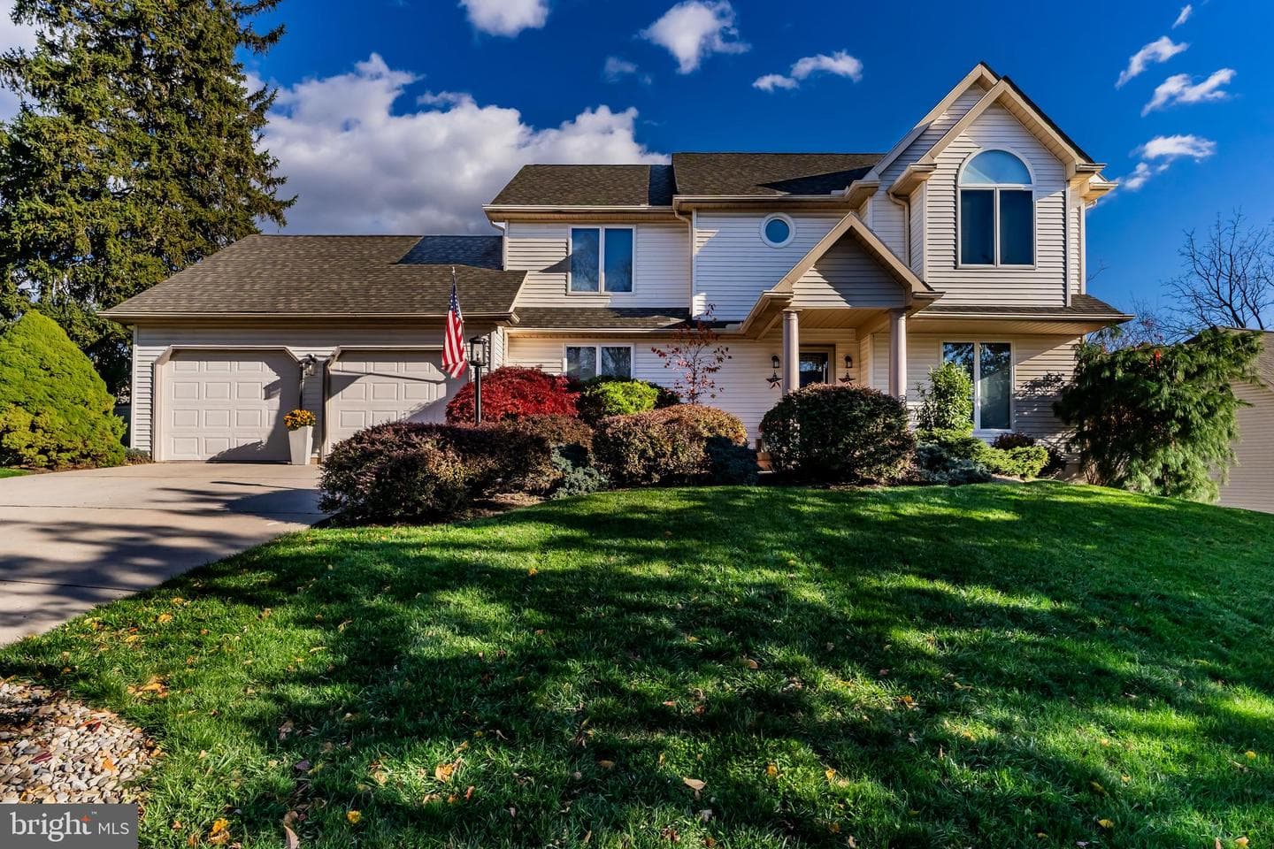 1909 Laurel Glen Drive photo 2