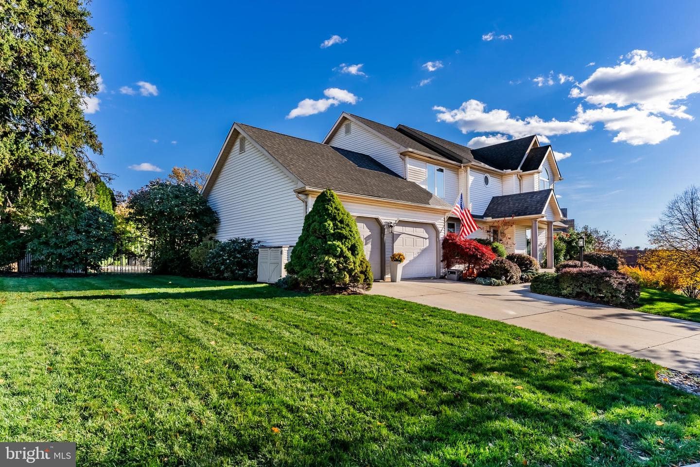 1909 Laurel Glen Drive photo 4
