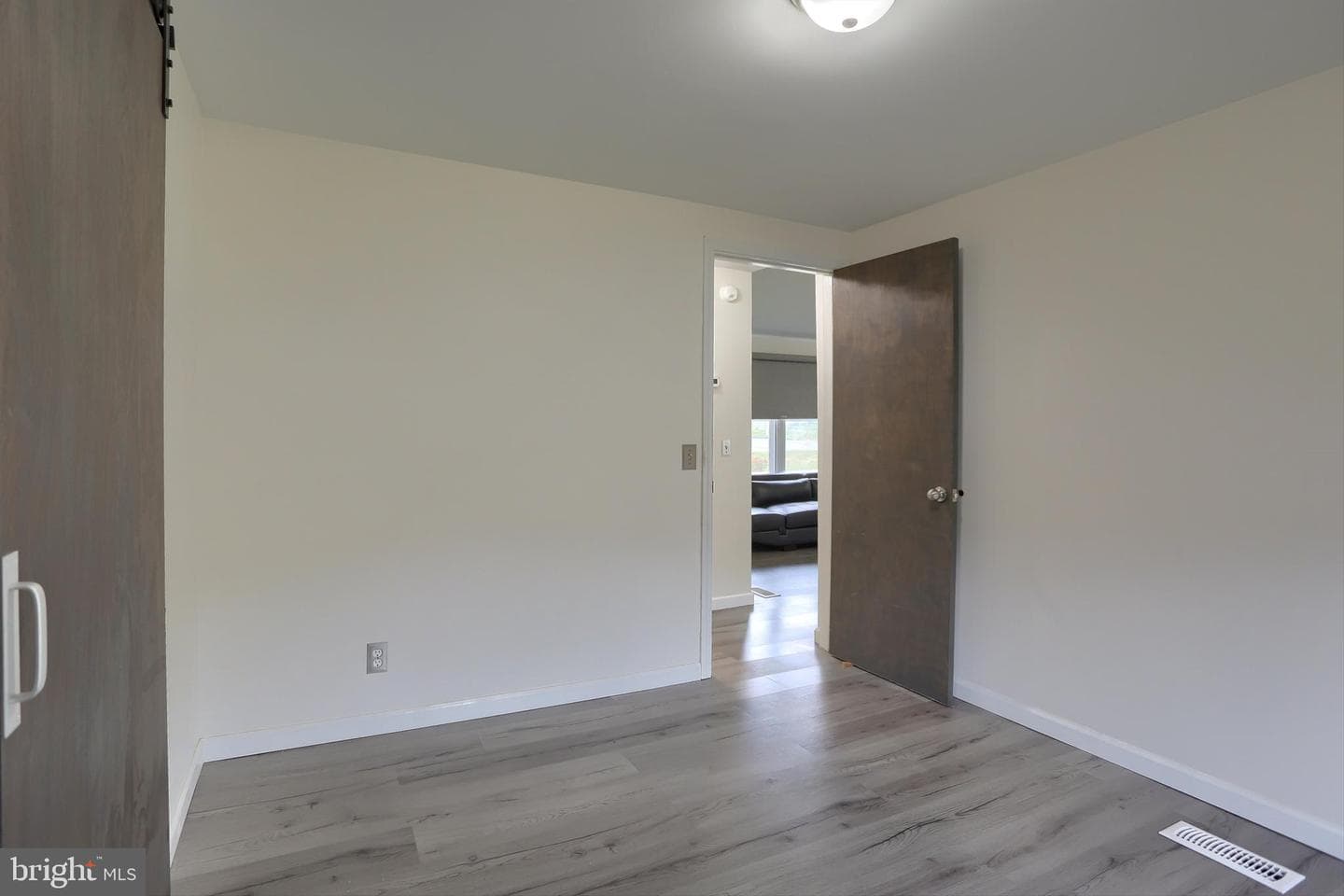 292 Dallas Drive photo 30