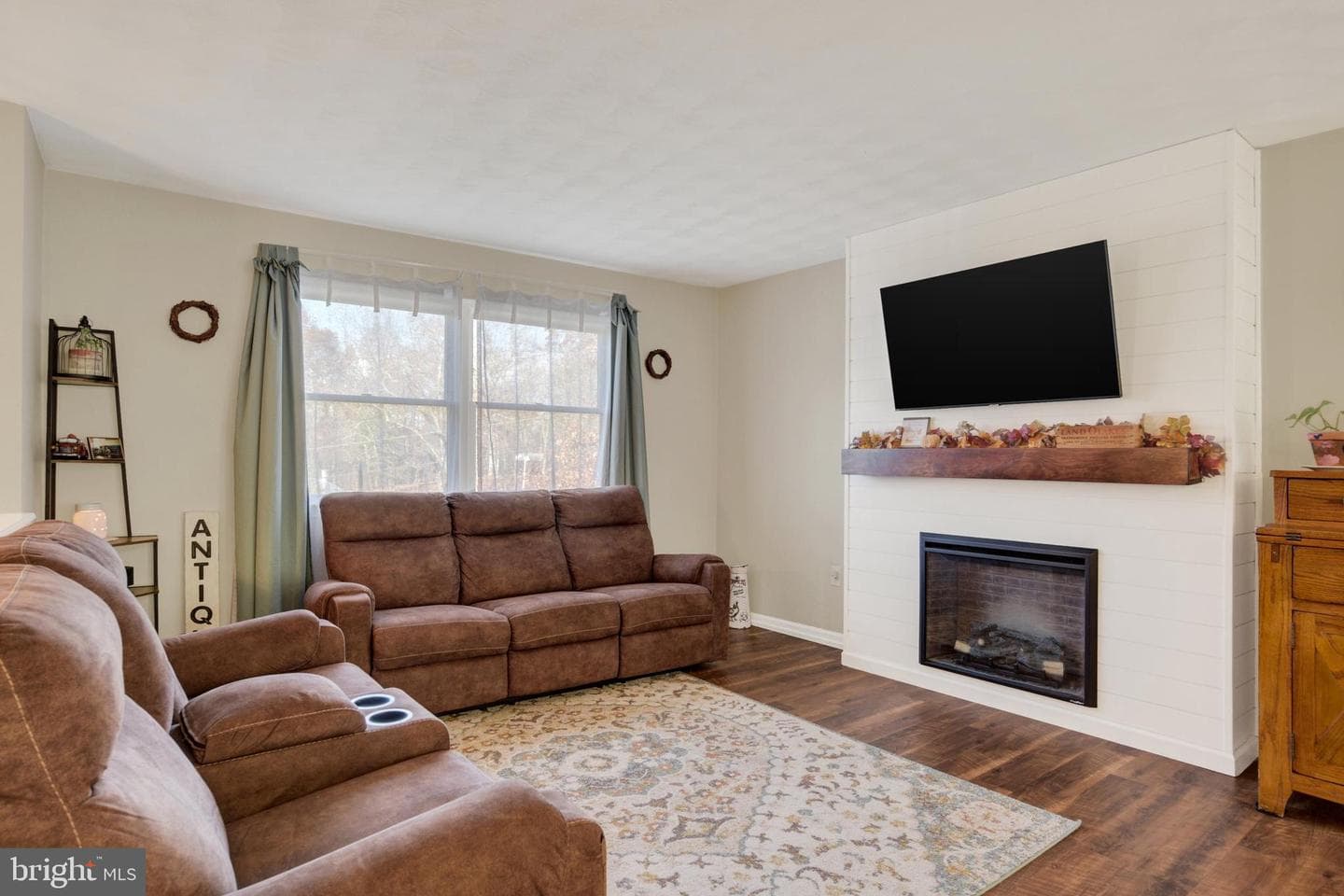 329 S Crawford Road photo 3