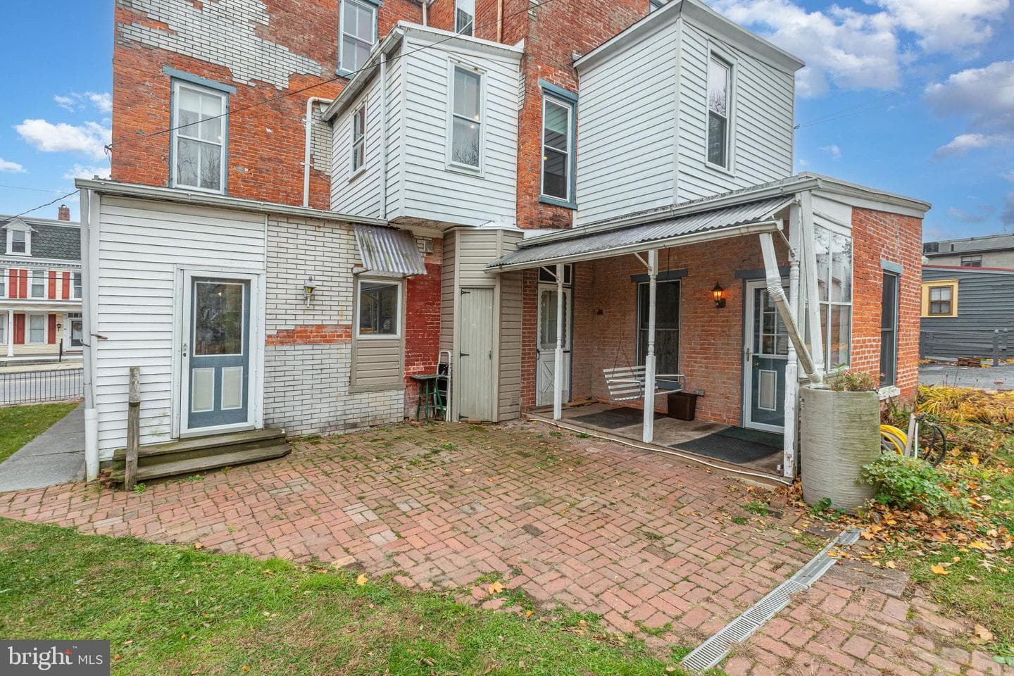 33 E Main Street photo 33