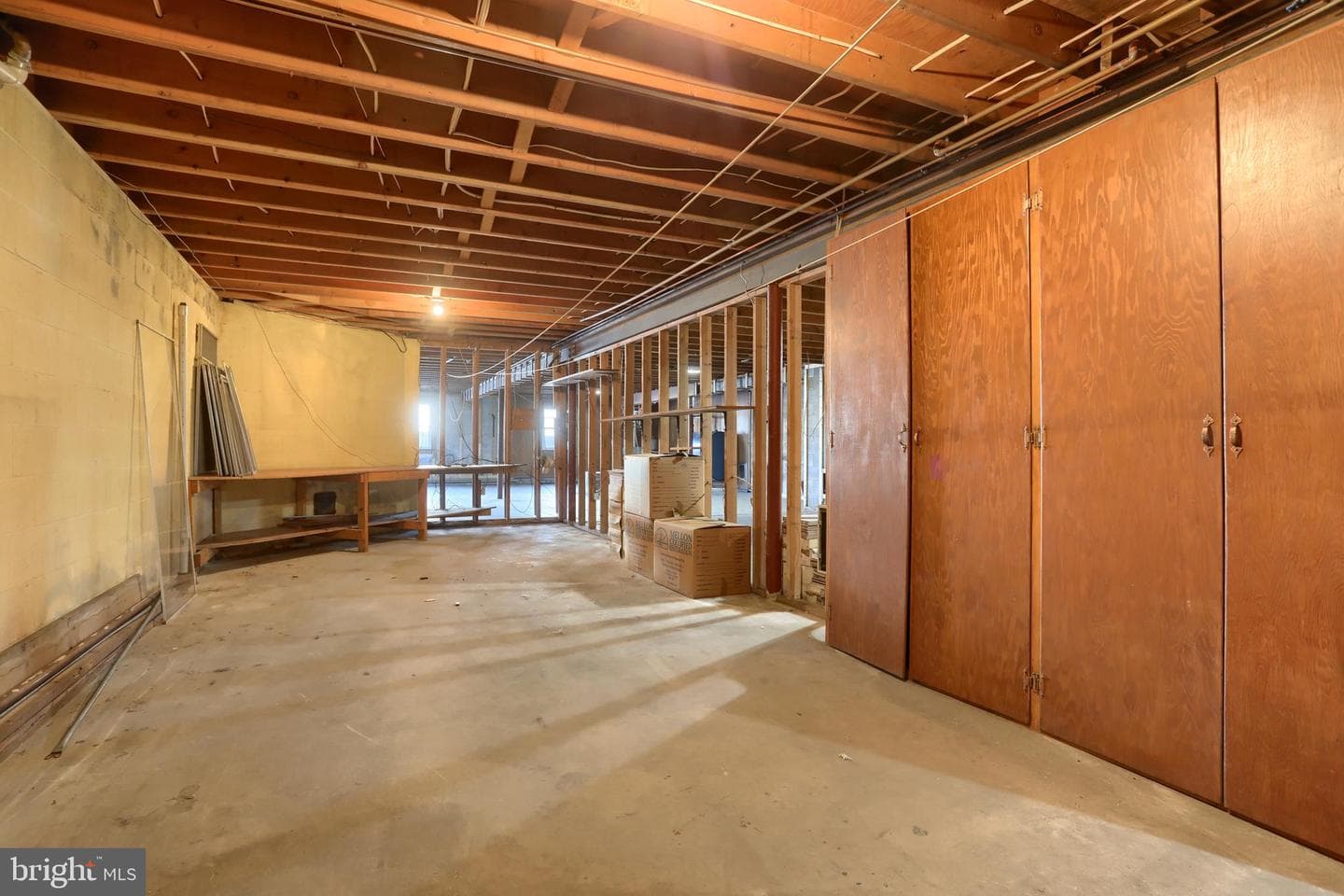 300 Eddington Avenue photo 37