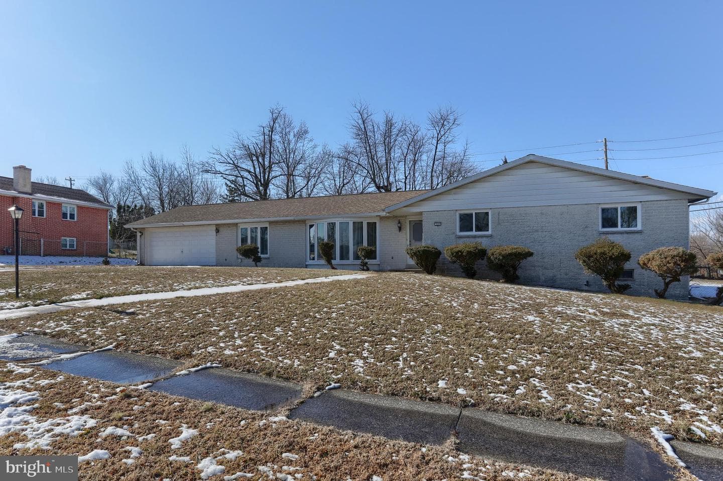 300 Eddington Avenue photo 4