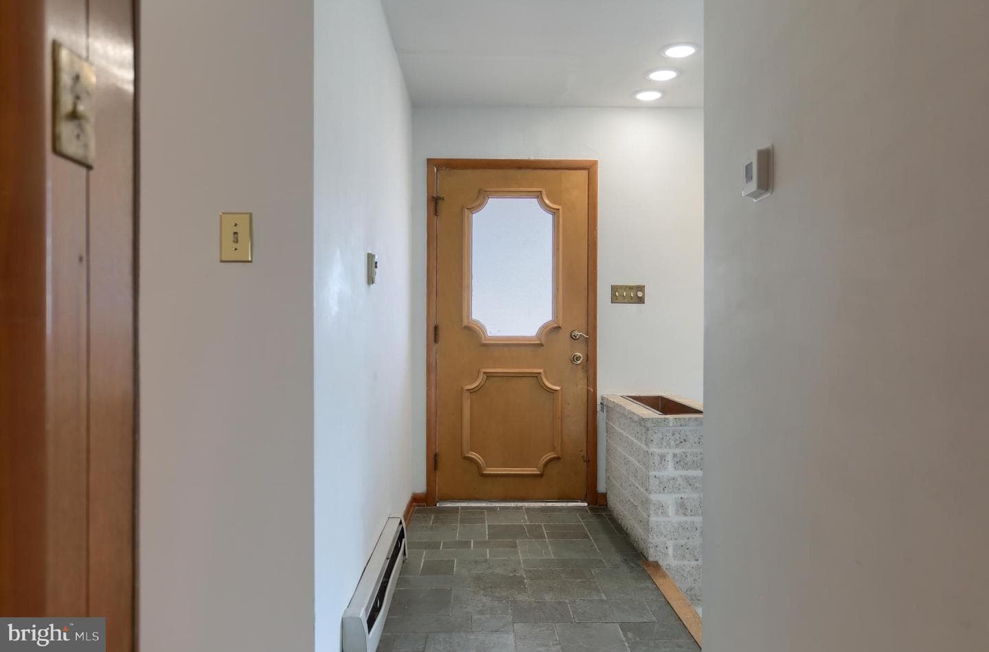 300 Eddington Avenue photo 5