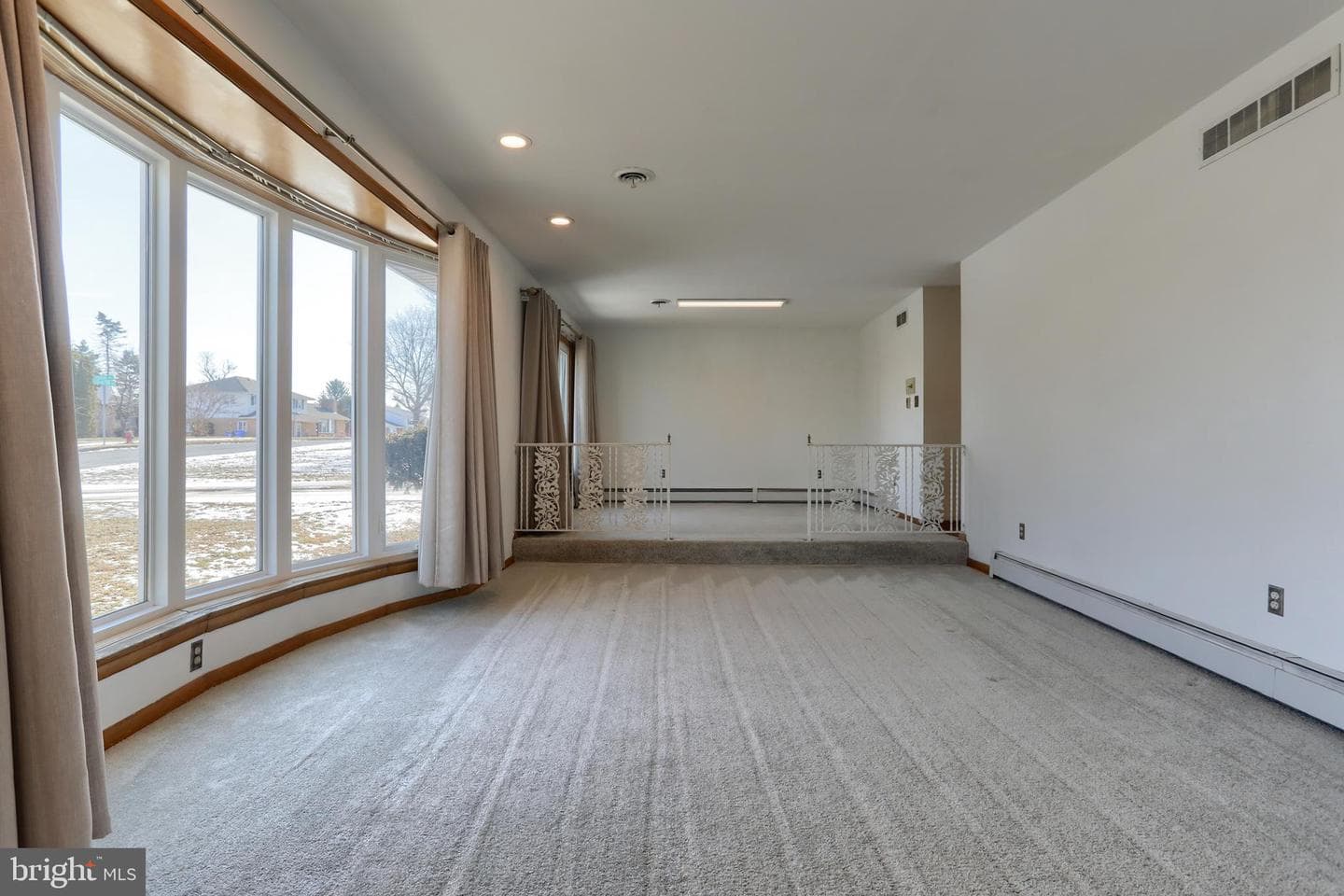 300 Eddington Avenue photo 8