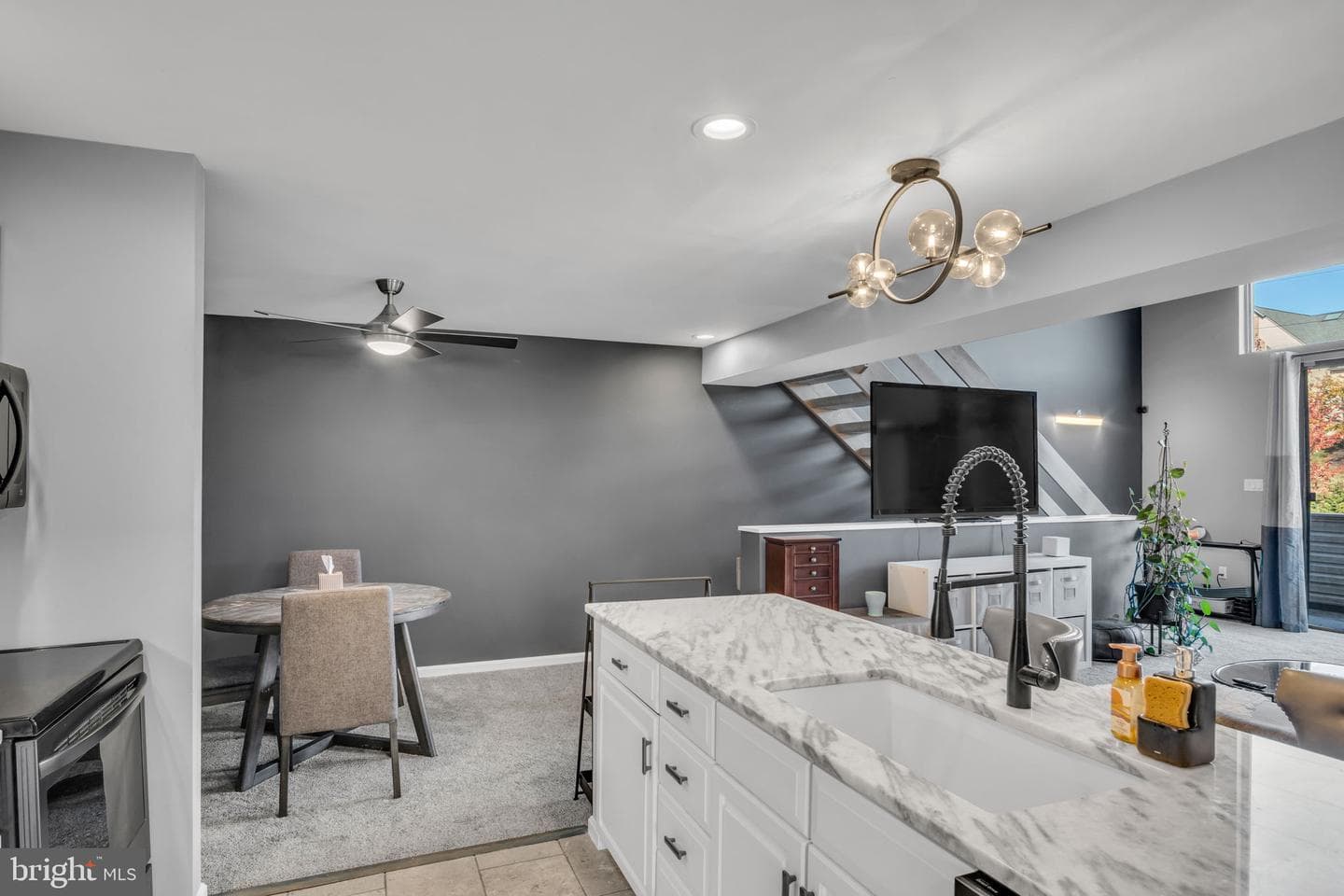 1010 Cherrington Drive photo 11