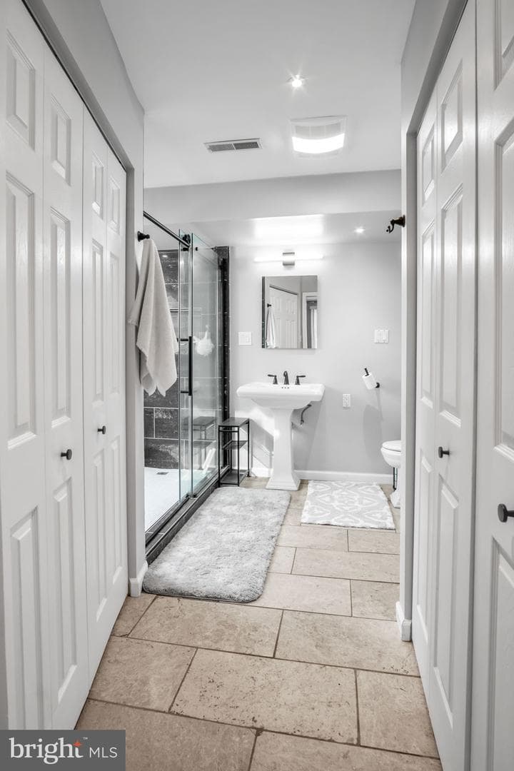 1010 Cherrington Drive photo 15