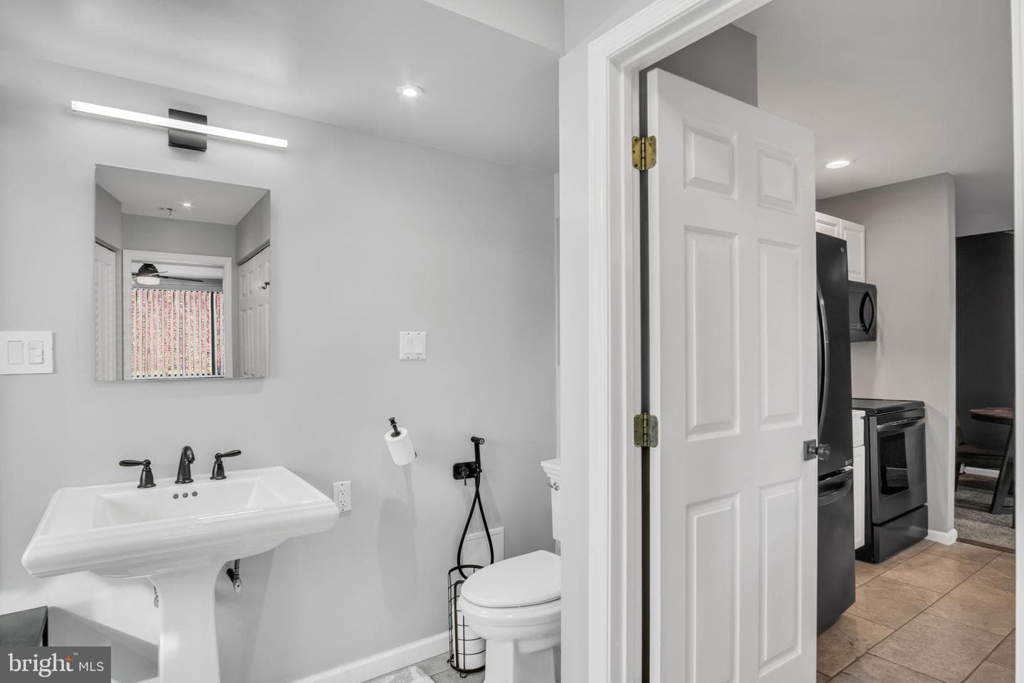 1010 Cherrington Drive photo 17