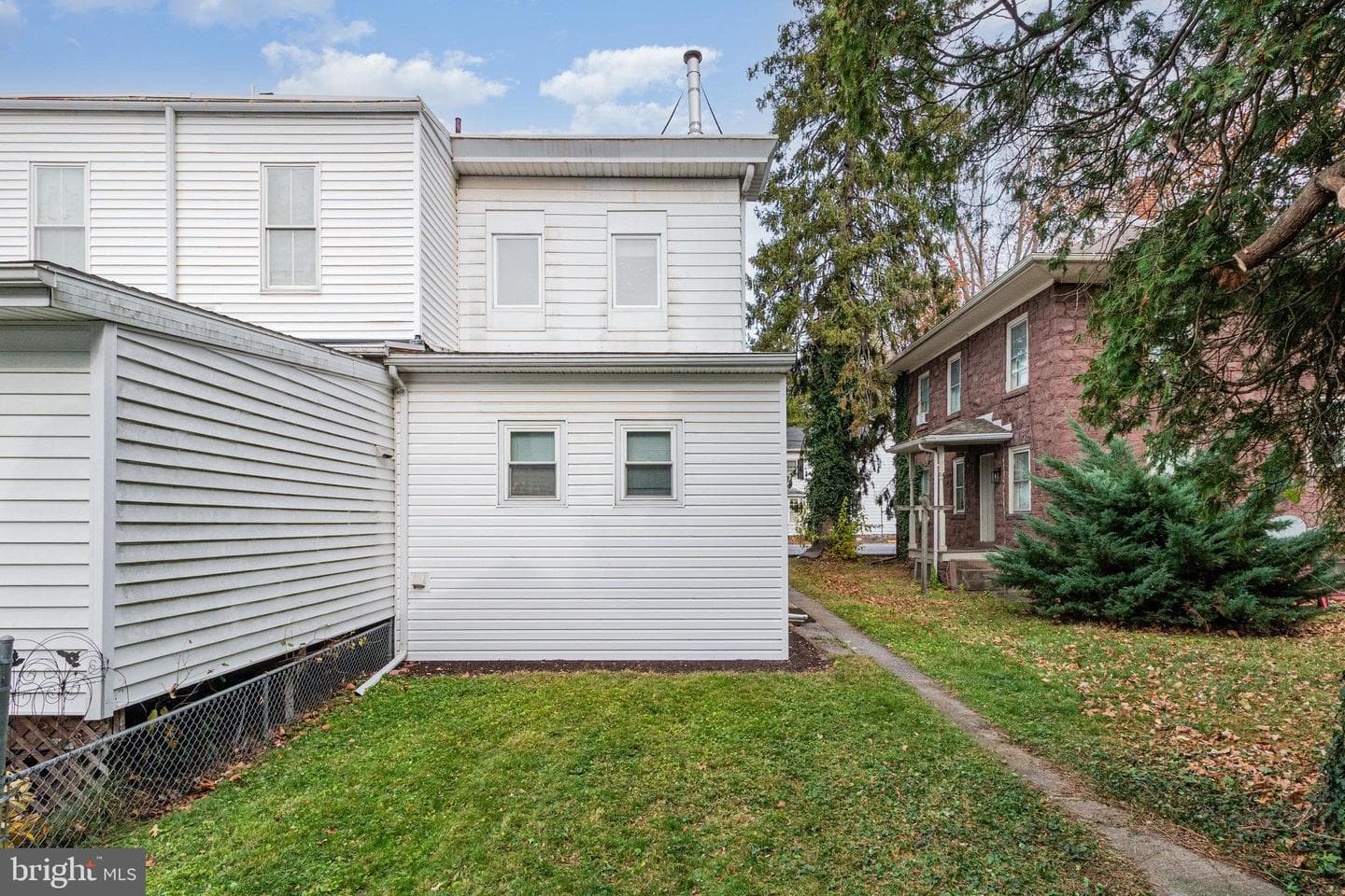 302 Juniata Street photo 32