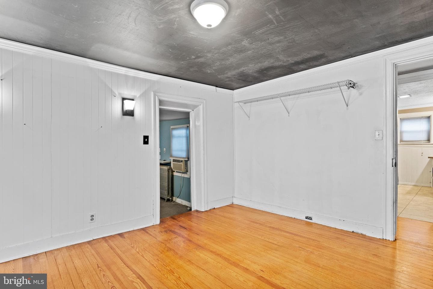 328 N Spring Street photo 28