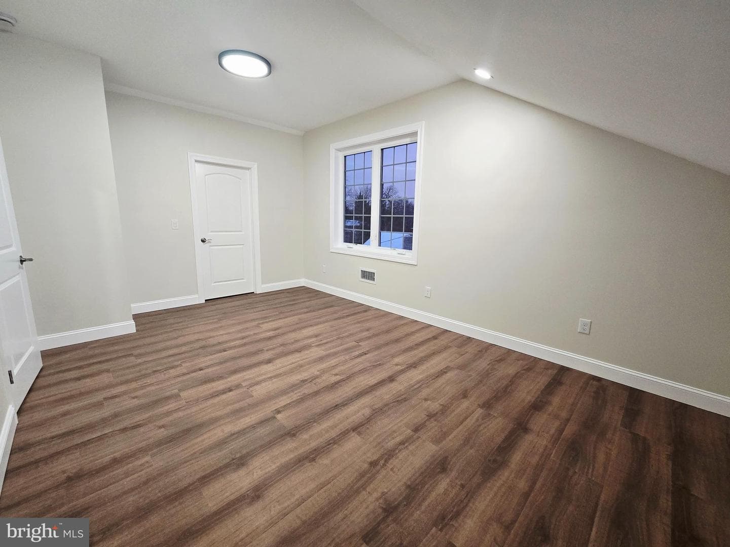 1015 Chambers Street photo 18