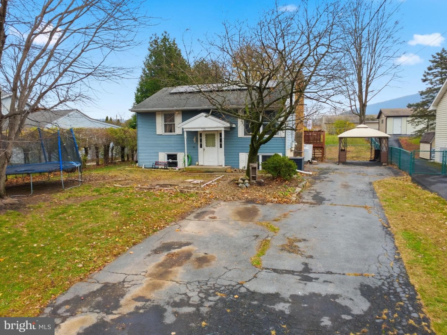715 Claster Boulevard photo 30