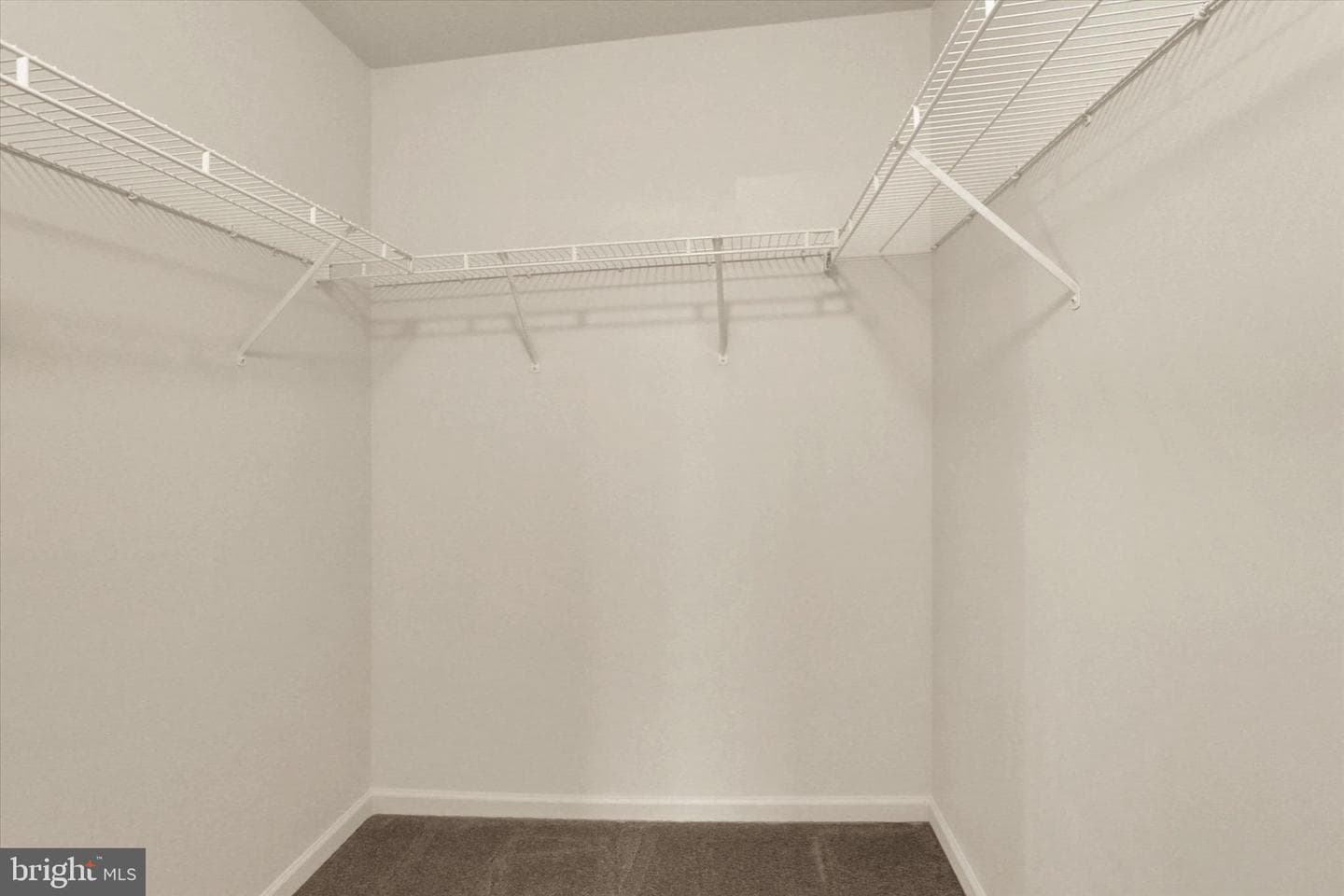 9089 Joyce Lane photo 36