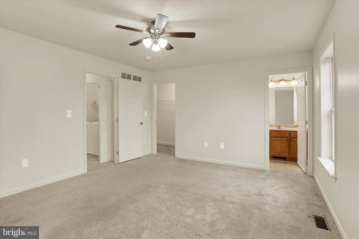 9089 Joyce Lane photo 37