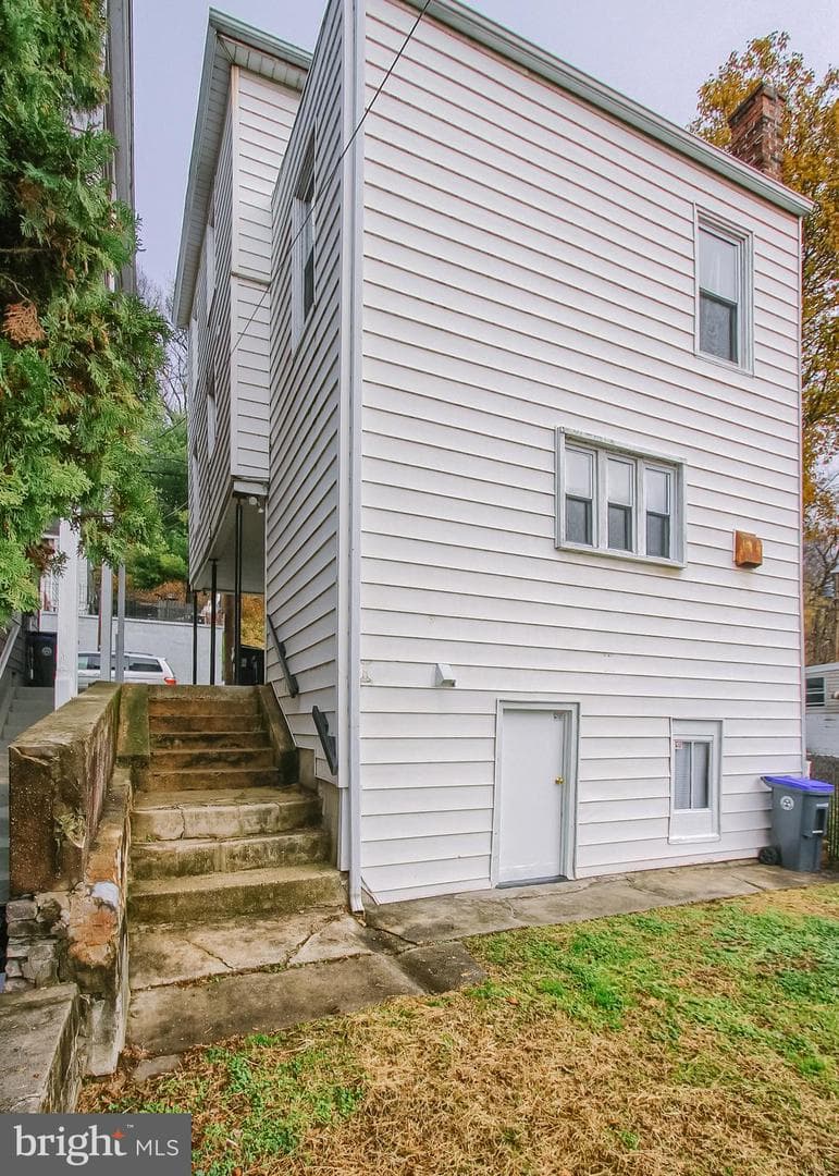 342 S 3rd Street photo 21