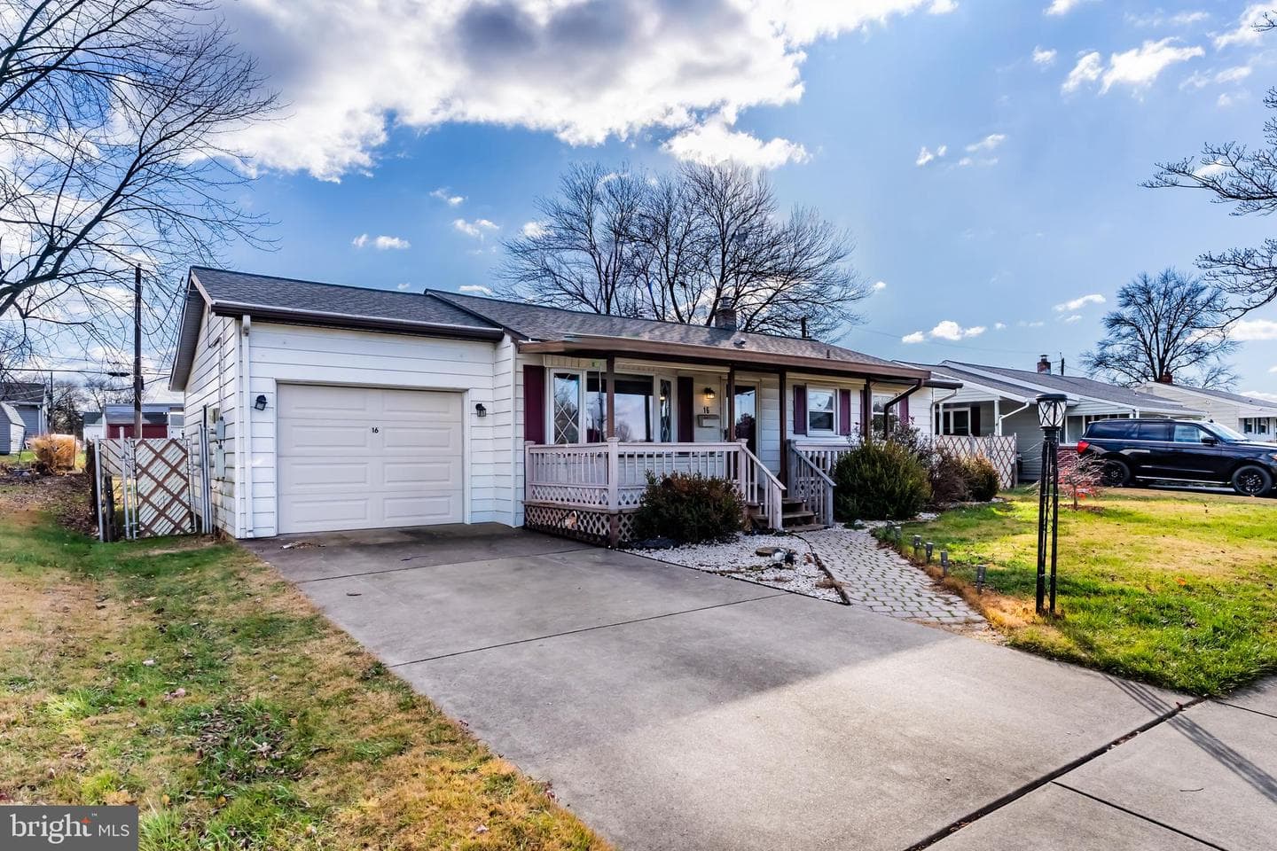 16 Nissley Drive photo 2