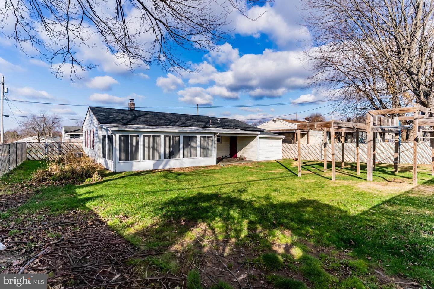 16 Nissley Drive photo 4