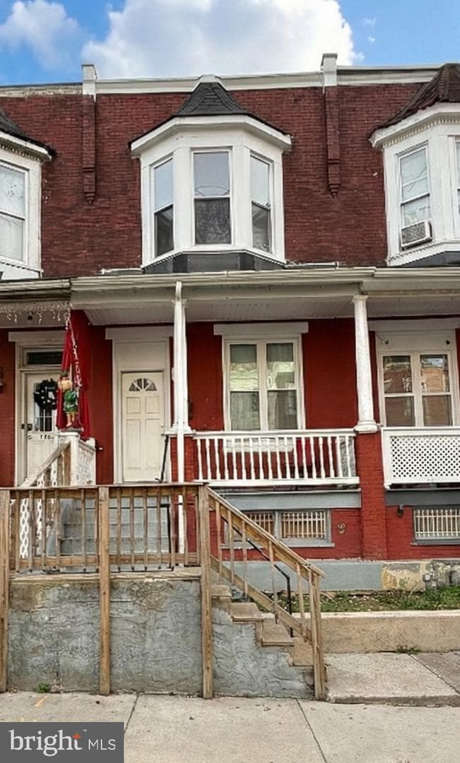 1153 Derry Street photo 1