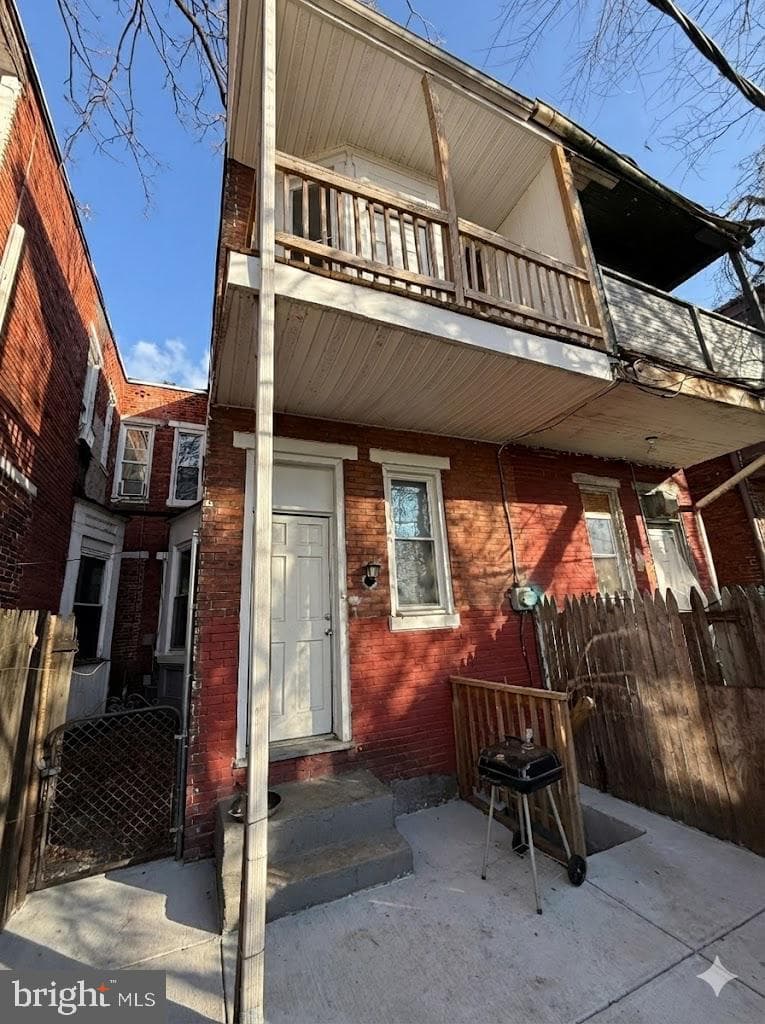 1153 Derry Street photo 12