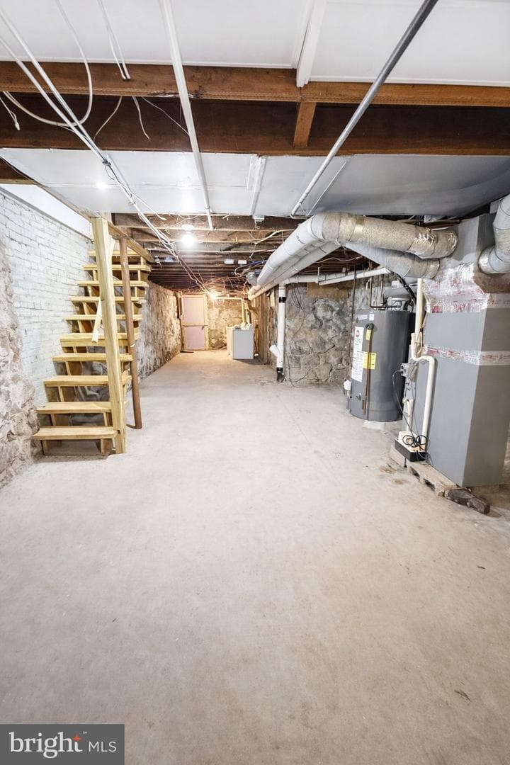 1153 Derry Street photo 13