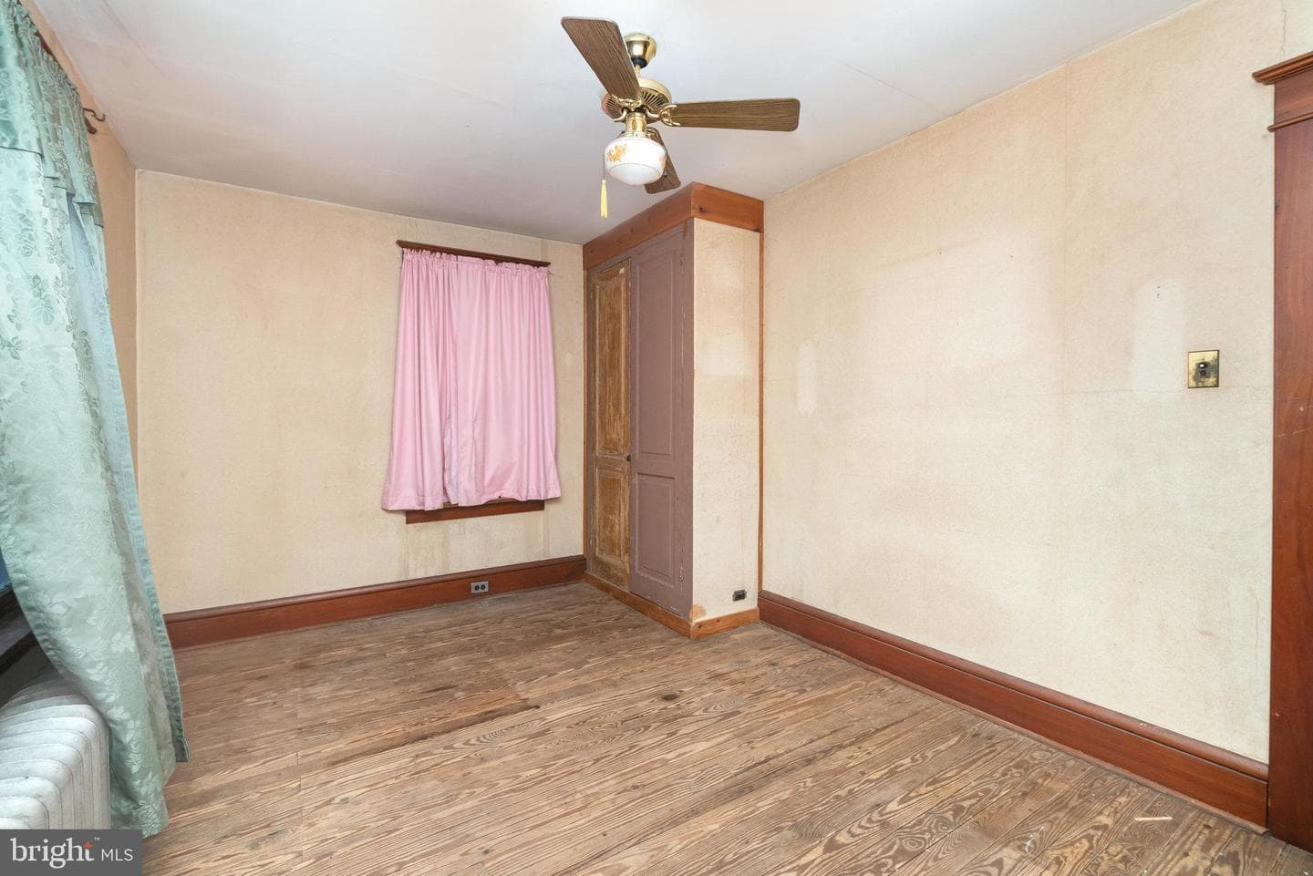 770 Main Street photo 16
