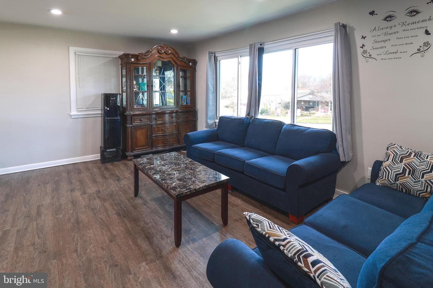 690 Carbon Avenue photo 11