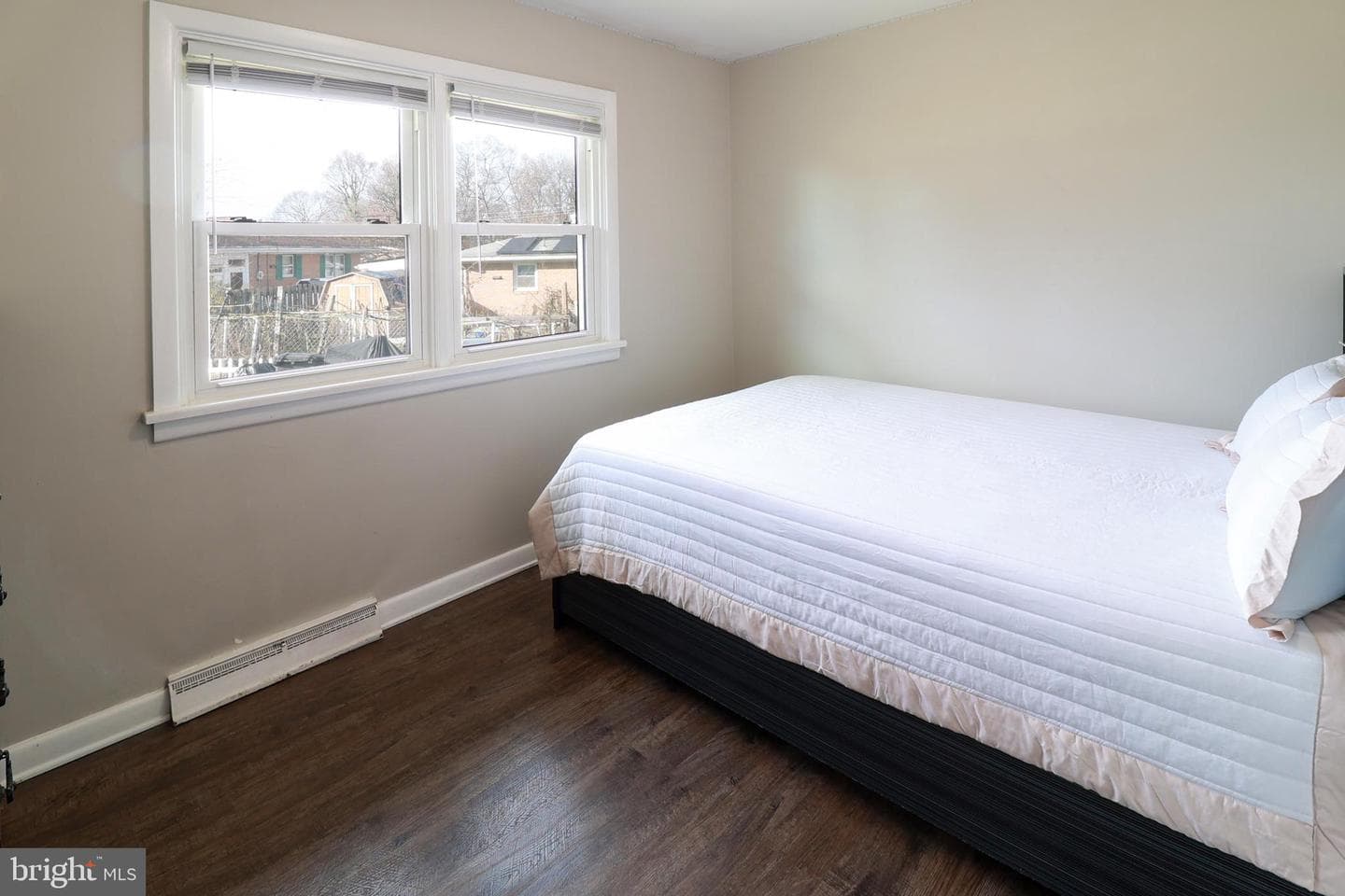 690 Carbon Avenue photo 16