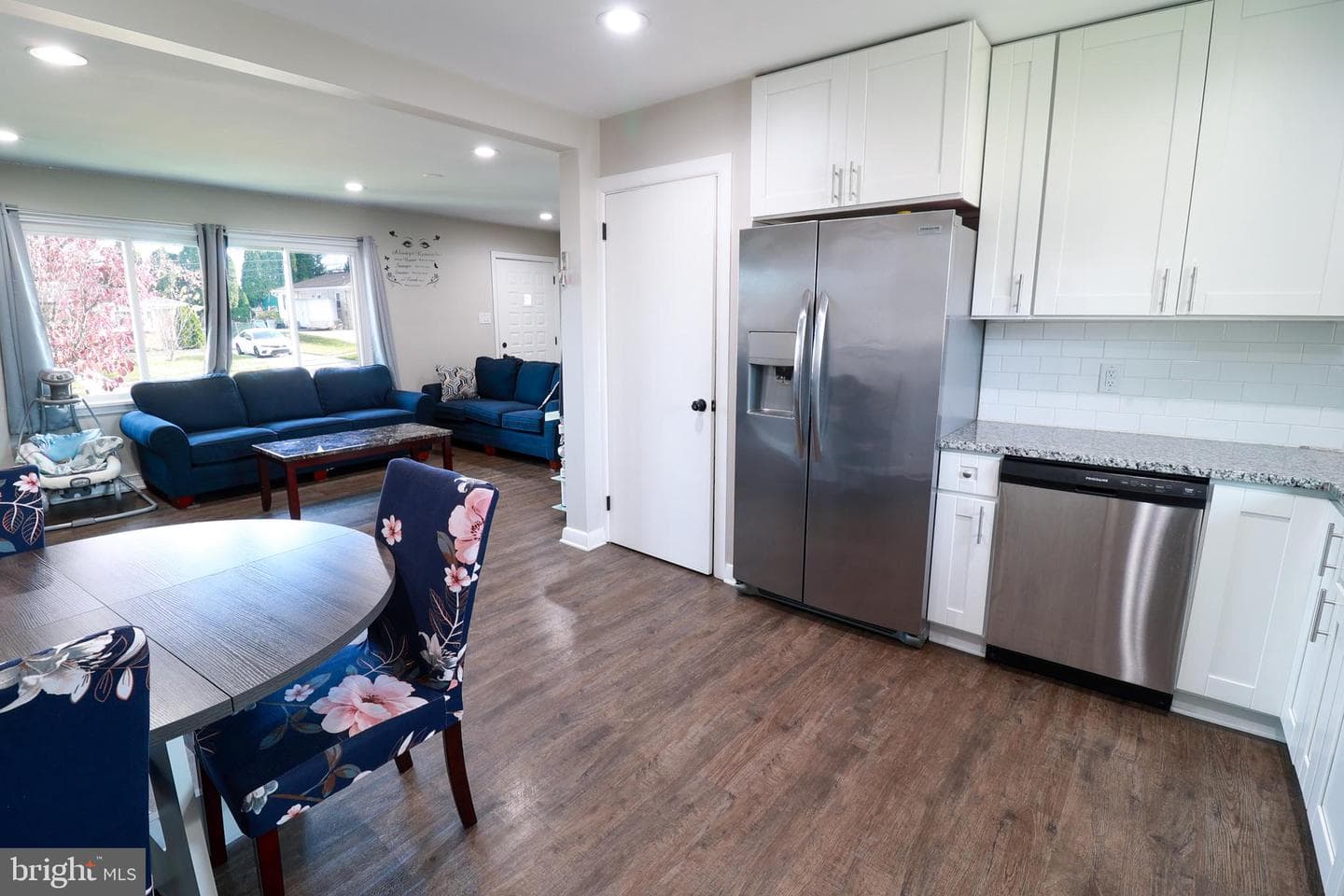 690 Carbon Avenue photo 5