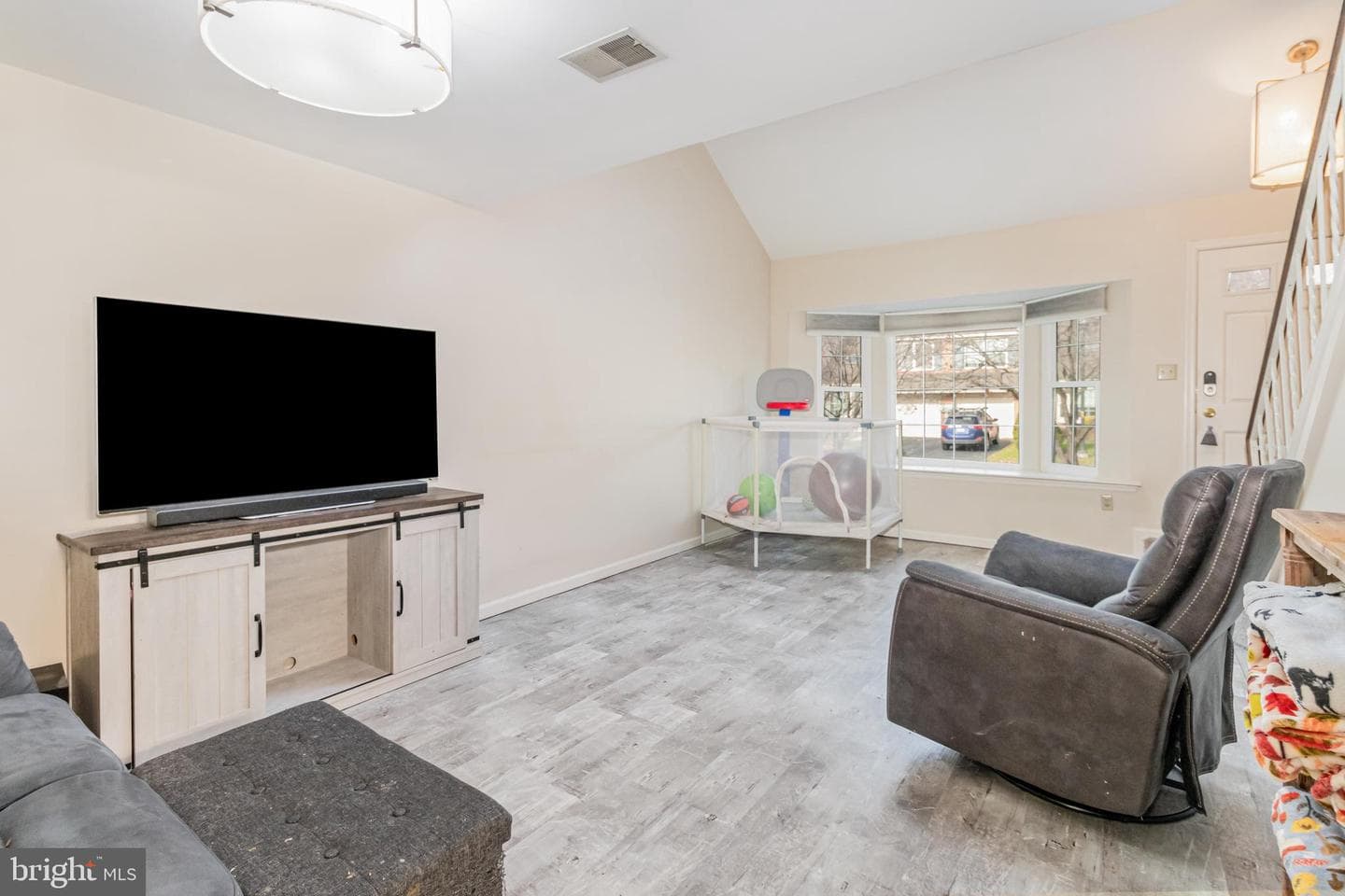 5505 Partridge Court photo 4