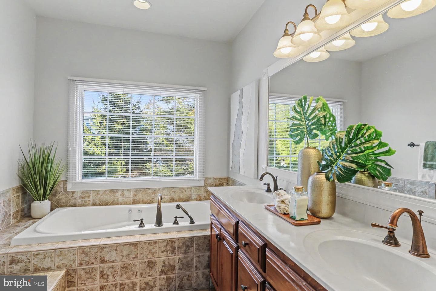 4528 Laurelwood Drive photo 28